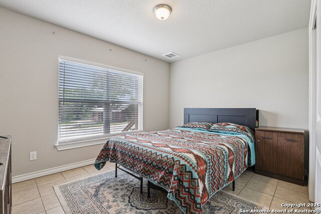 Image 18 of 30 For 2942 Contour