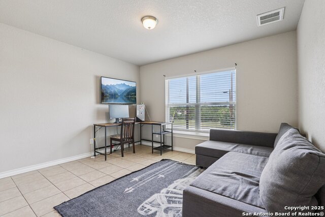 Image 21 of 30 For 2942 Contour