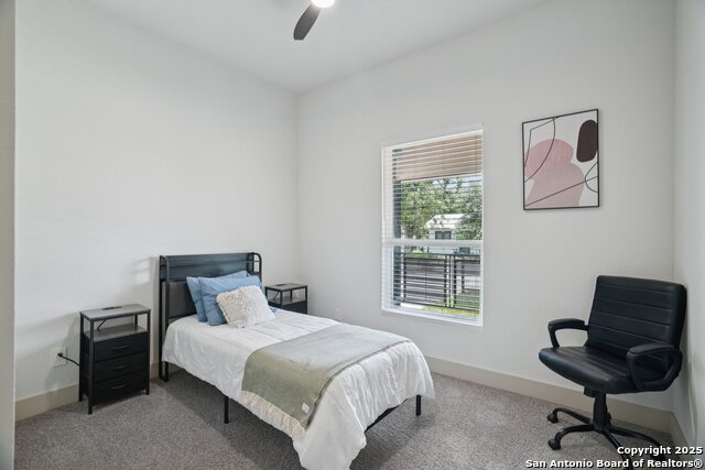 Listing photo id 16 for 427 Cass