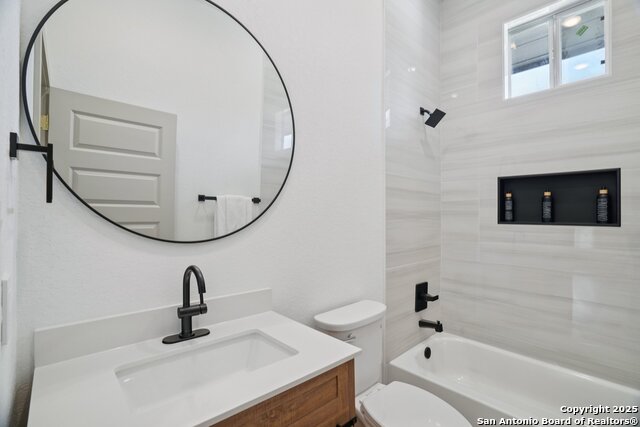 Listing photo id 19 for 427 Cass