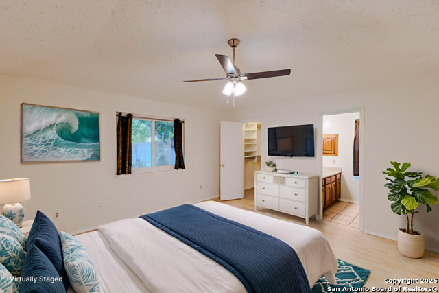Listing photo id 11 for 6303 Welles Glenn Cir