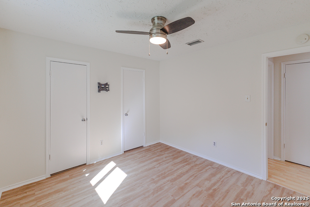 Listing photo id 22 for 6303 Welles Glenn Cir