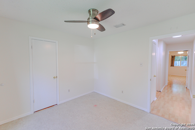 Listing photo id 28 for 6303 Welles Glenn Cir