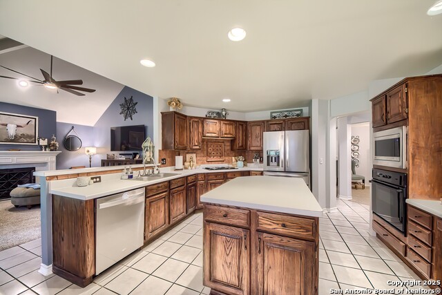 Listing photo id 10 for 13407 Thessaly