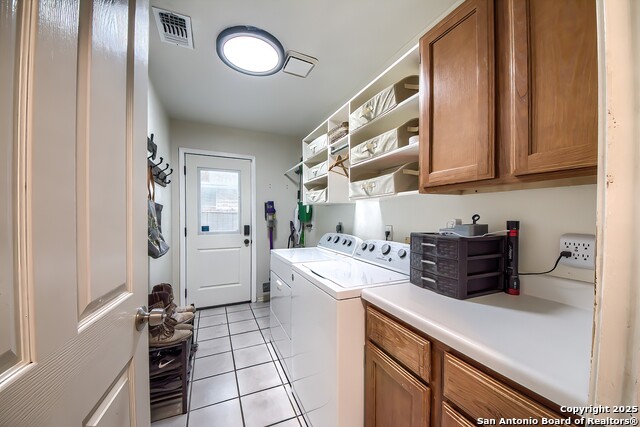 Listing photo id 12 for 13407 Thessaly