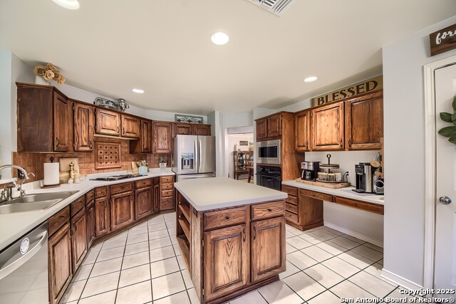 Listing photo id 2 for 13407 Thessaly