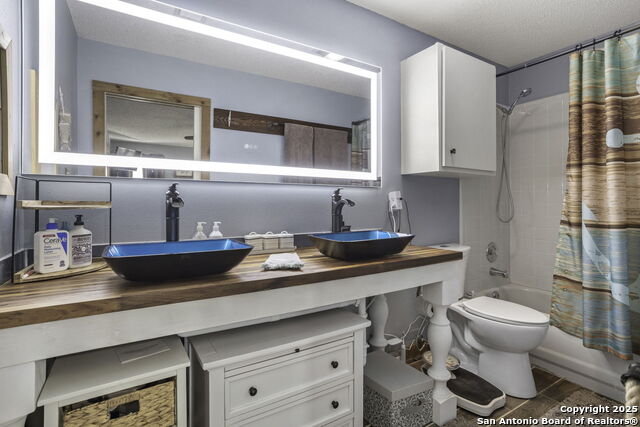 Listing photo id 16 for 314 & 309 Sunset