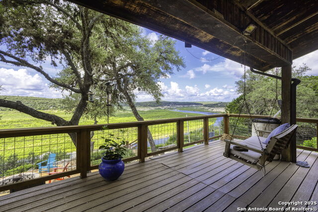 Listing photo id 0 for 314 & 309 Sunset