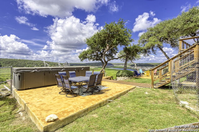 Listing photo id 19 for 314 & 309 Sunset