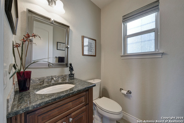 Image 15 of 43 For 3221 Comal Springs