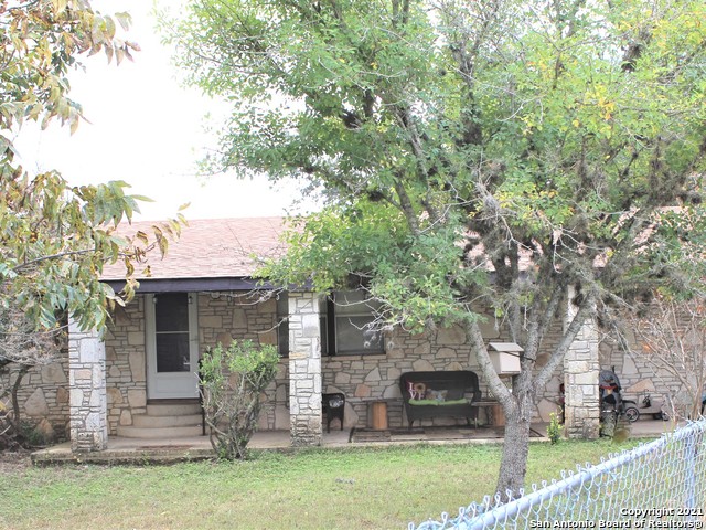 Details for 11330 Fm 1283, Lakehills, TX 78063
