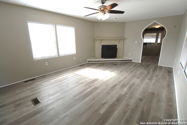 Image 5 of 15 For 11330 Fm 1283