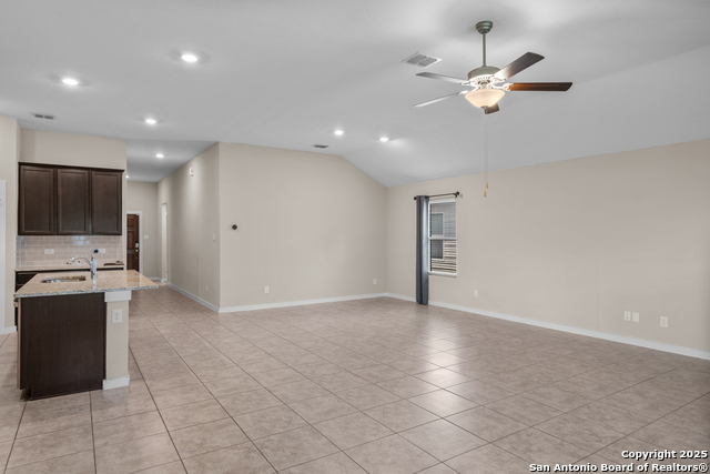 Image 6 of 22 For 5527 Coral Vly