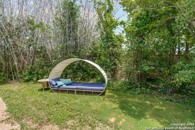 Listing photo id 31 for 201 Chattington