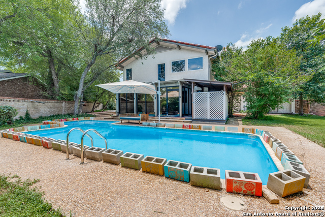 Listing photo id 34 for 201 Chattington
