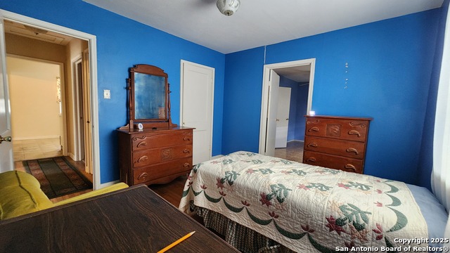 Listing photo id 8 for 3003 Travis W
