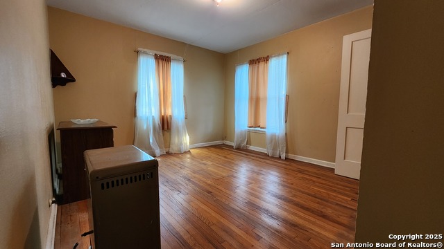 Listing photo id 6 for 3003 Travis W