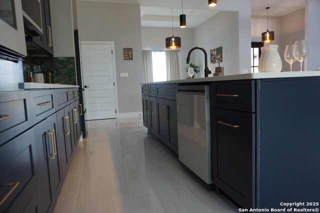 Image 14 of 39 For 643 Mystic Parkway