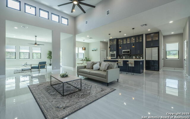 Image 17 of 39 For 643 Mystic Parkway