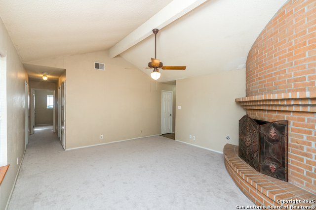 Listing photo id 8 for 6407 Ridge Pass