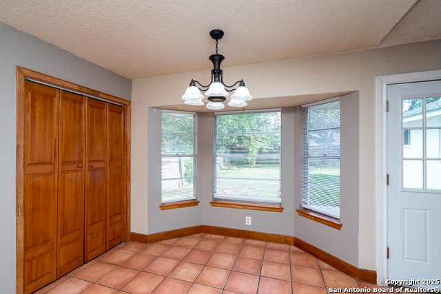 Listing photo id 15 for 6407 Ridge Pass