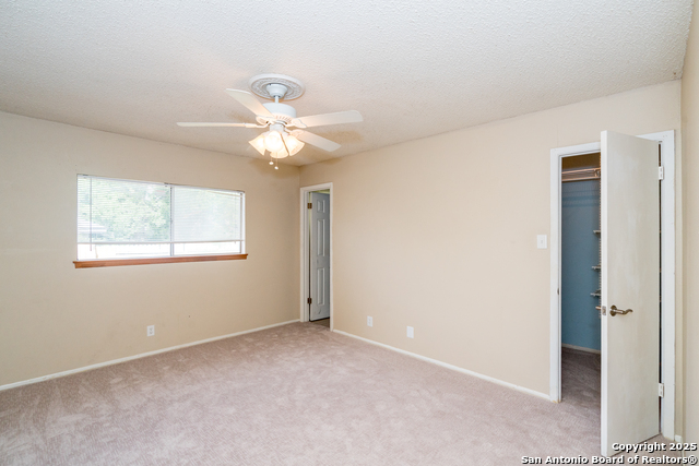 Listing photo id 18 for 6407 Ridge Pass