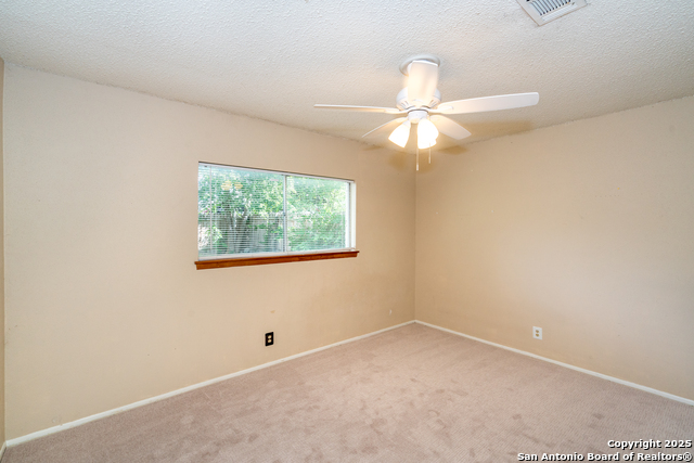 Listing photo id 27 for 6407 Ridge Pass