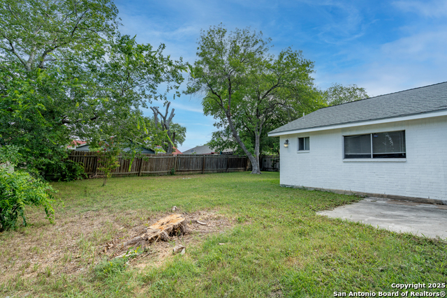 Listing photo id 36 for 6407 Ridge Pass