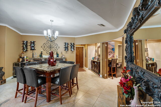 Listing photo id 12 for 823 Water 5d