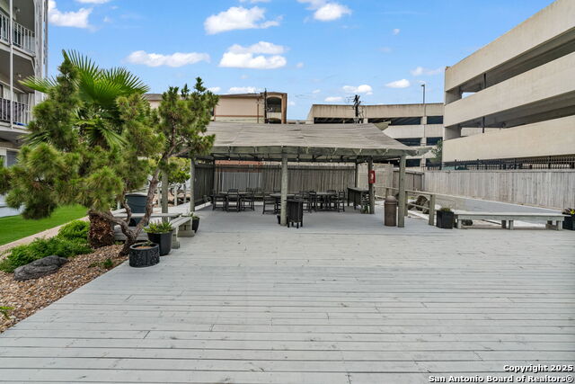 Listing photo id 24 for 823 Water 5d