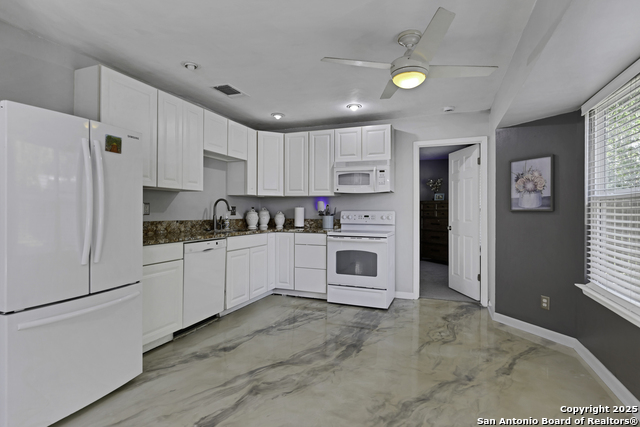 Listing photo id 8 for 9331 Valley Ridge