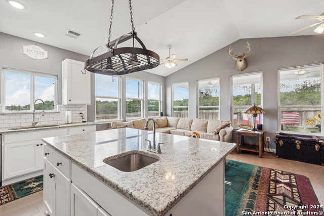 Image 11 of 26 For 718 Chip Shot