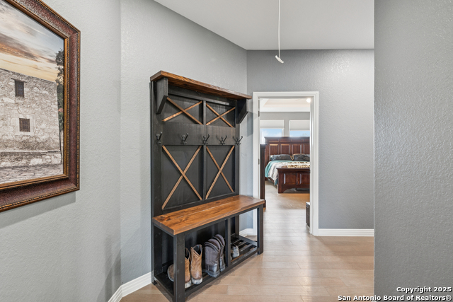 Image 12 of 26 For 718 Chip Shot