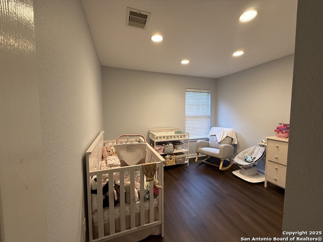 Image 7 of 11 For 13707 York Woods