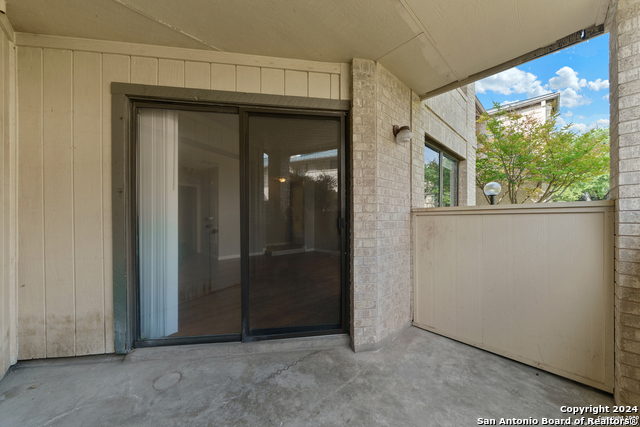 Image 15 of 25 For 11843 Braesview 2311