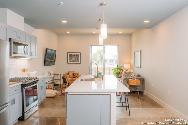 Details for 210 Peden W 102, San Antonio, TX 78204