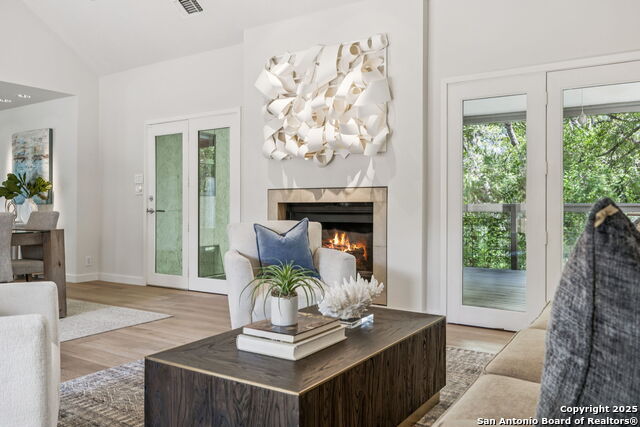 Image 13 of 50 For 40 Oakwell Farms Pkwy