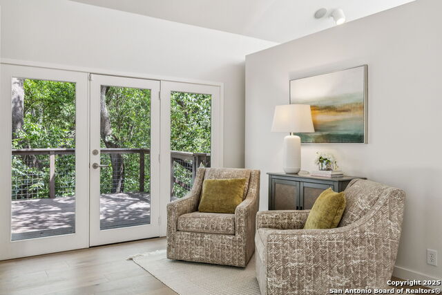 Image 28 of 50 For 40 Oakwell Farms Pkwy