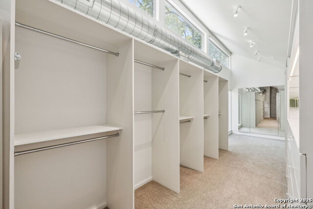 Image 32 of 50 For 40 Oakwell Farms Pkwy