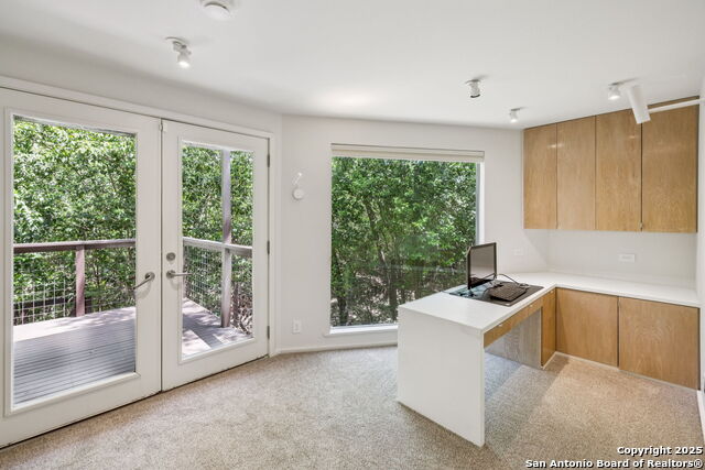 Image 36 of 50 For 40 Oakwell Farms Pkwy
