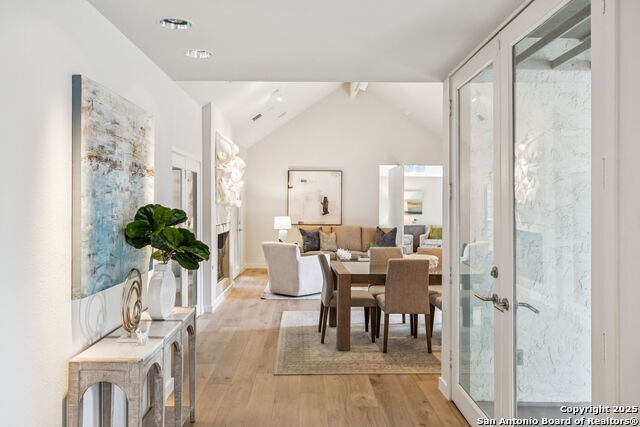 Image 7 of 50 For 40 Oakwell Farms Pkwy