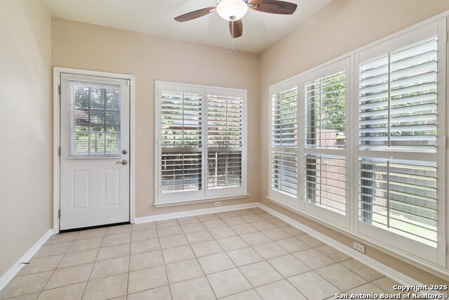 Image 13 of 28 For 15314 Fall Place Dr.