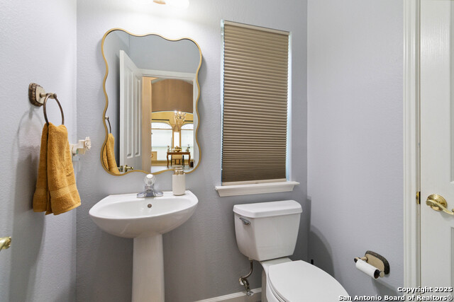 Image 20 of 28 For 15314 Fall Place Dr.