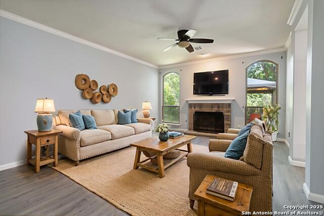 Image 6 of 28 For 15314 Fall Place Dr.