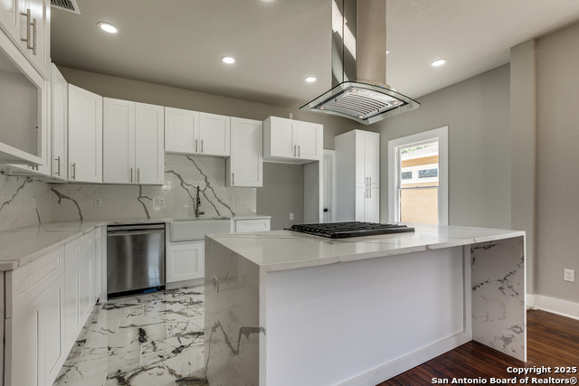 Image 11 of 25 For 430 Mulberry Ave E