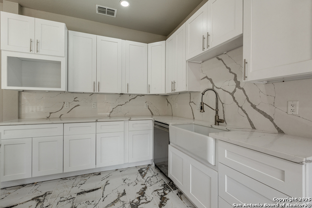 Image 12 of 25 For 430 Mulberry Ave E