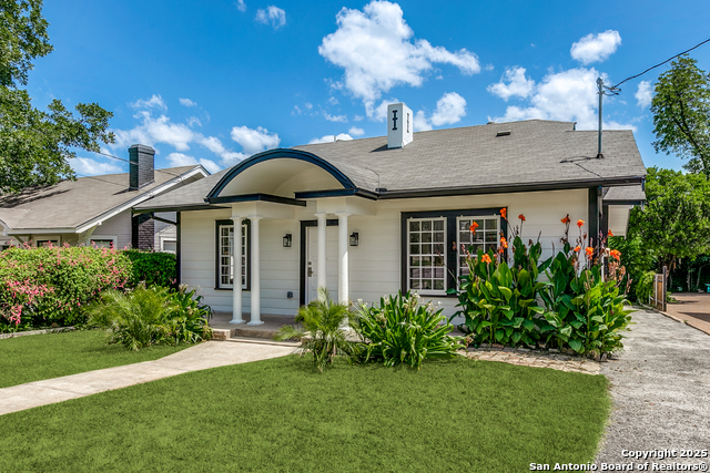 Image 2 of 25 For 430 Mulberry Ave E