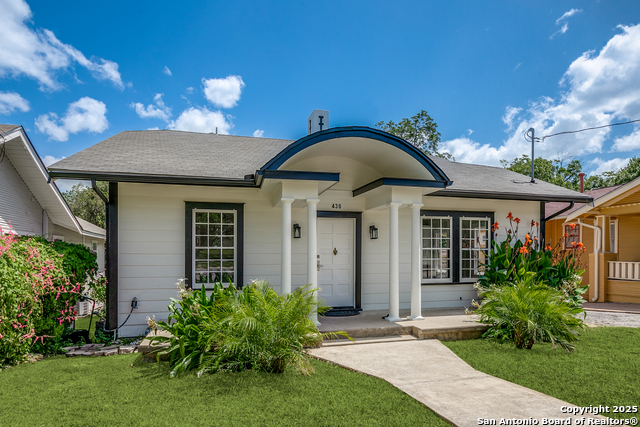 Image 24 of 25 For 430 Mulberry Ave E