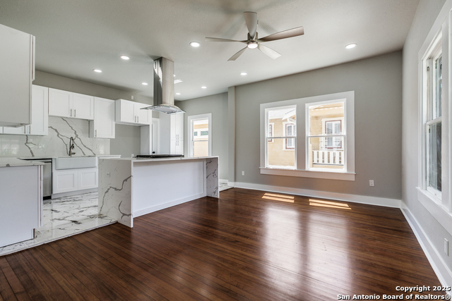 Image 5 of 25 For 430 Mulberry Ave E