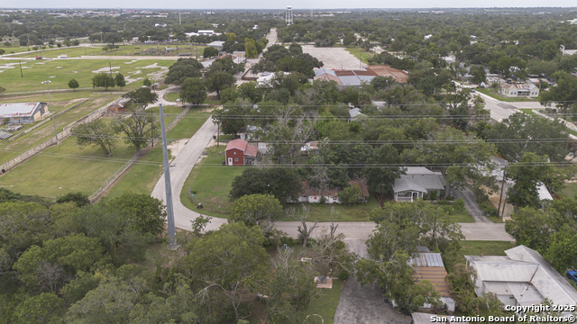 Details for 664 North St E, New Braunfels, TX 78130